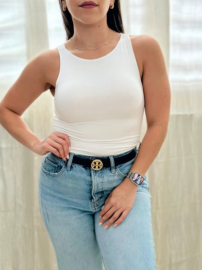 Basic white top